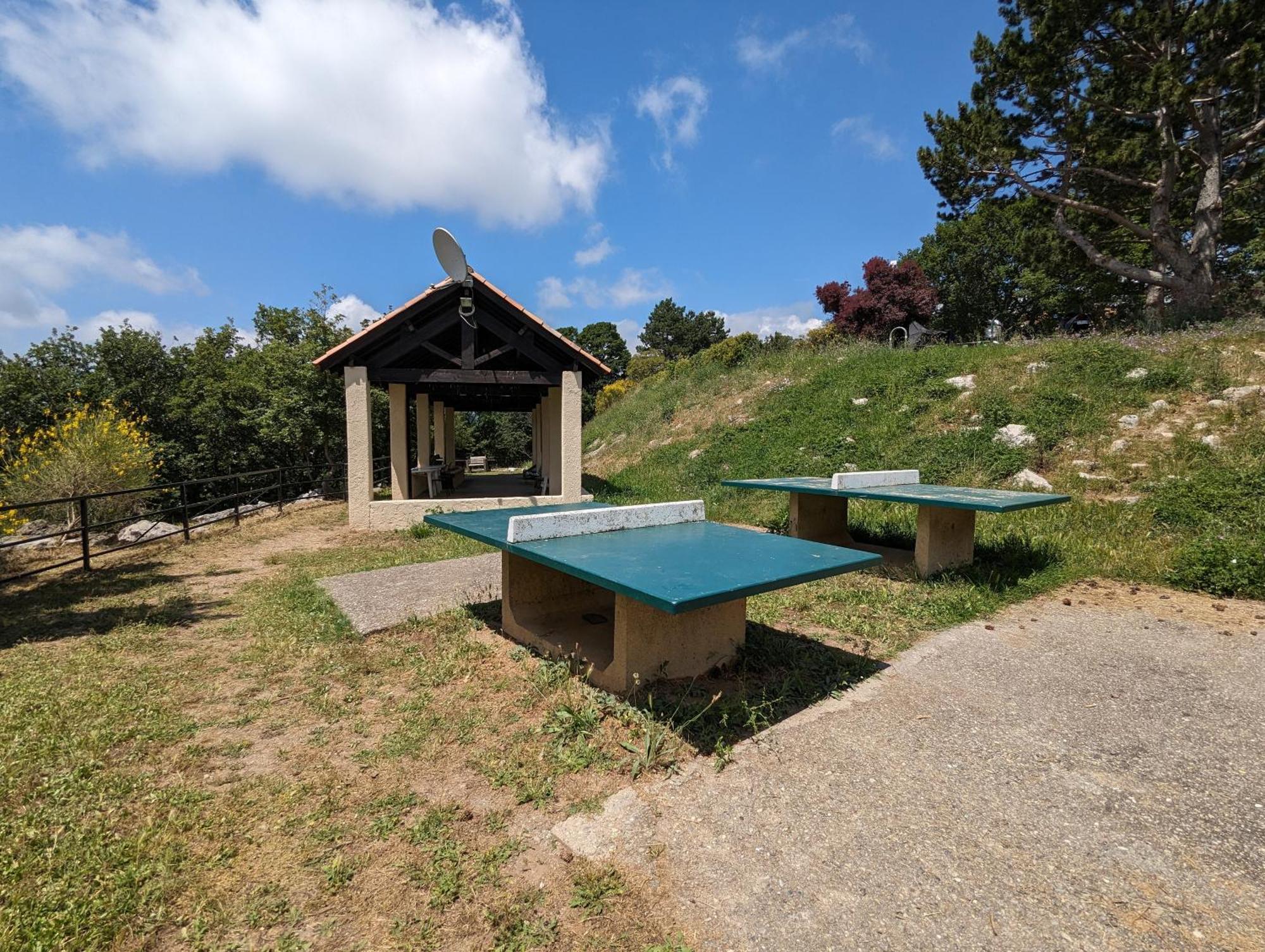 Evasion Au Calme - Maison Cosy Avec Piscine Et Tennis Saint-Vallier-de-Thiey Exterior foto